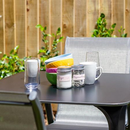 Apartamento Conveniently Located 2Br Townhouse In West Akl Auckland Exterior foto