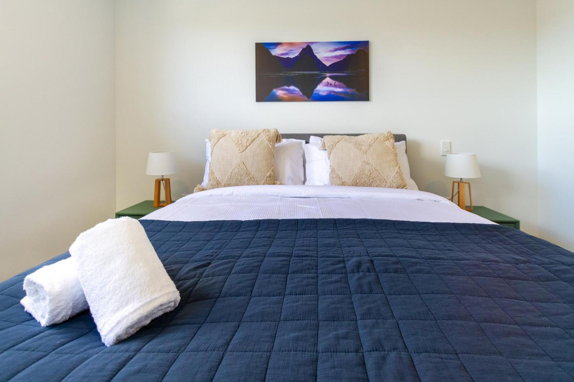 Apartamento Conveniently Located 2Br Townhouse In West Akl Auckland Exterior foto