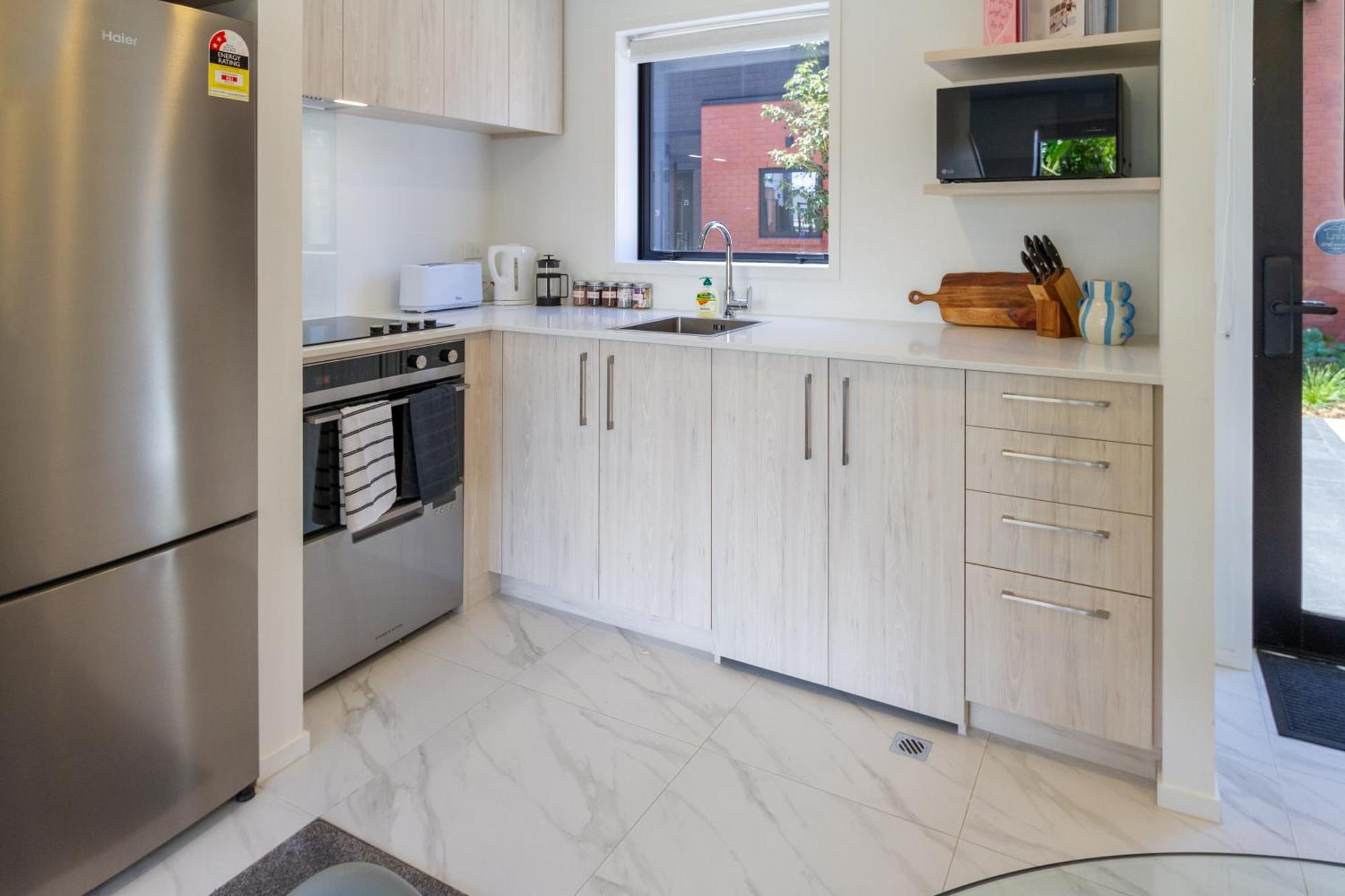 Apartamento Conveniently Located 2Br Townhouse In West Akl Auckland Exterior foto